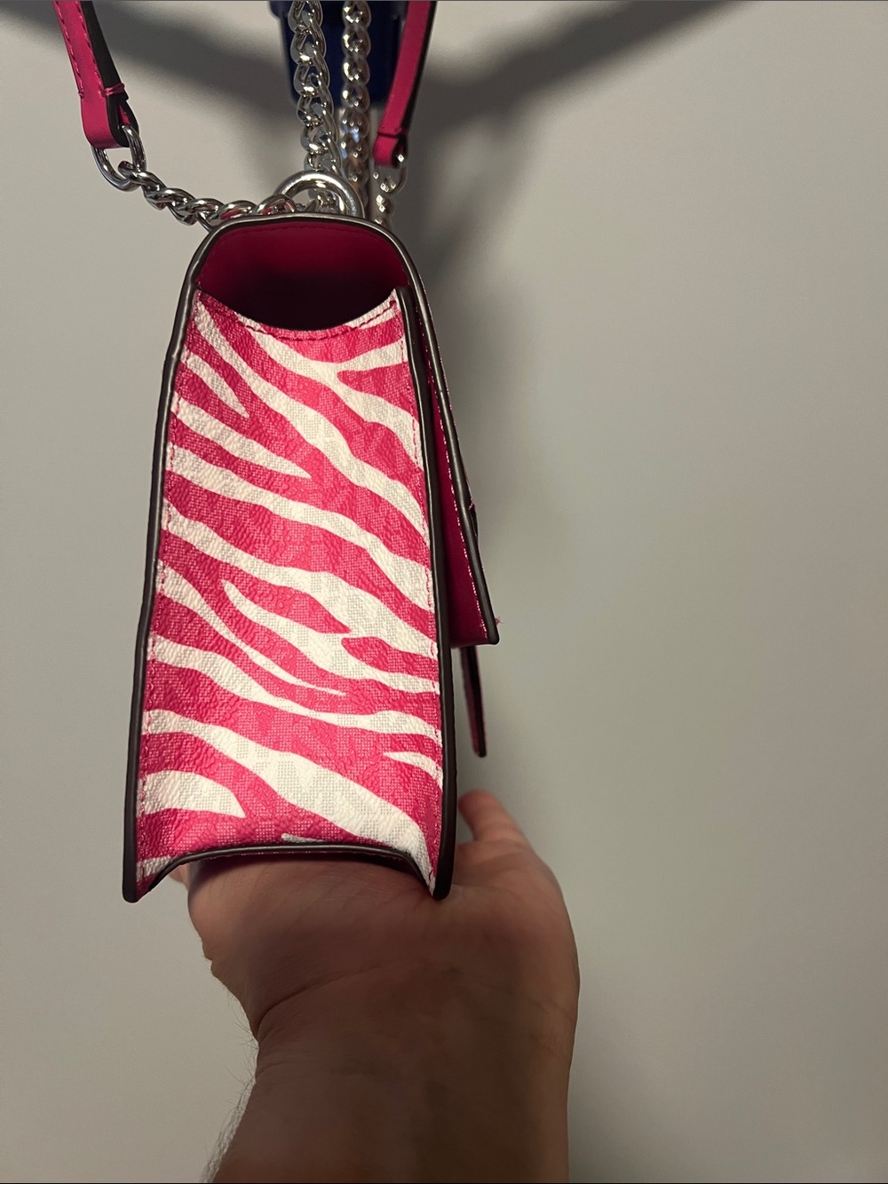 Michael Kors Hot Pink and White Zebra-Print Shoulder Bag - Picture 4 of 13